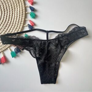 Victoria's Secret Shine Strap Cut-Out Back Lace Brazilian Panty Black S NEW